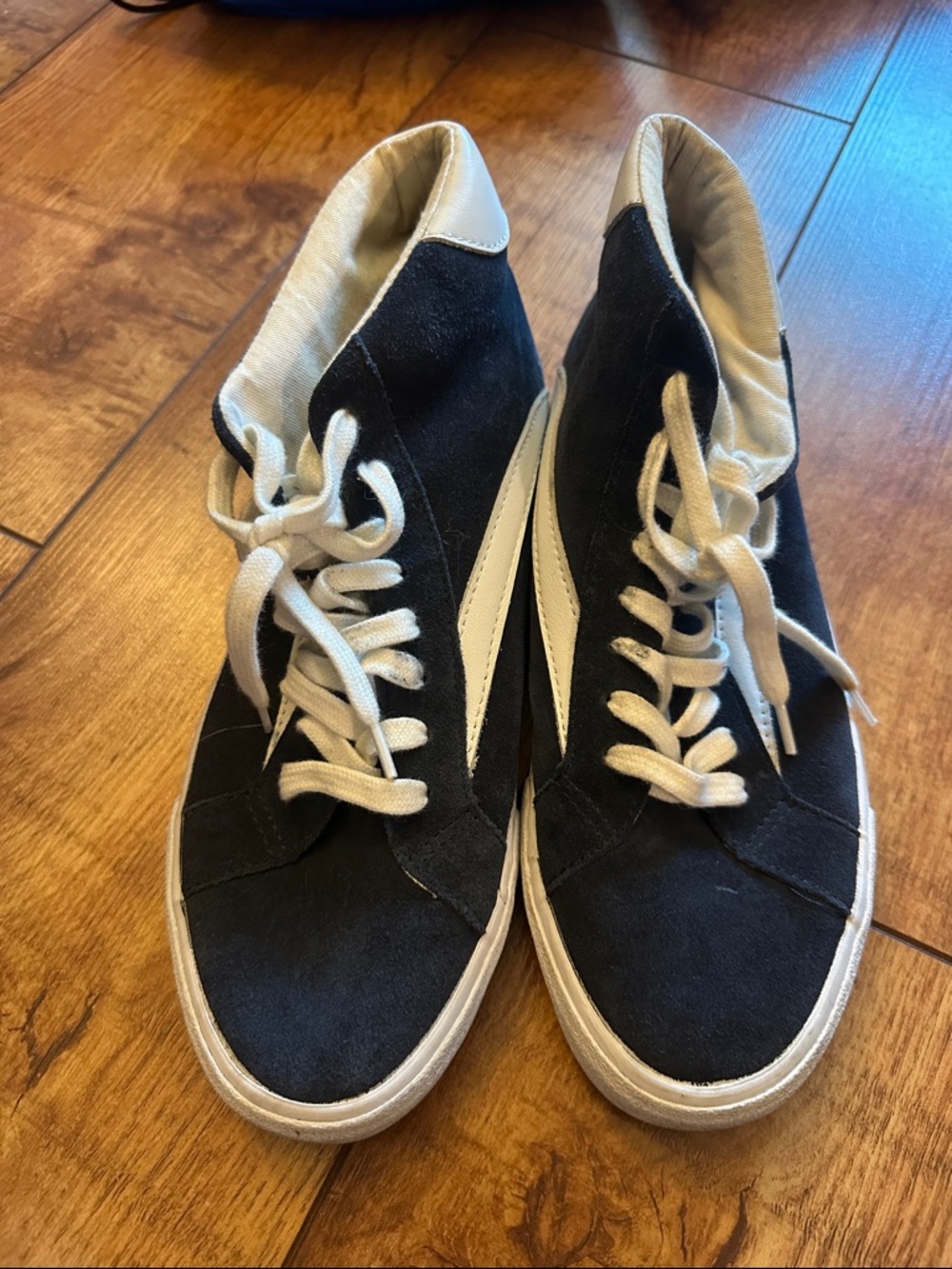 Madewell High-Top Suede Sneakers in Blue and white sz 9